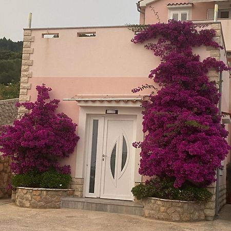 Apartmani Ivana Cres Bagian luar foto