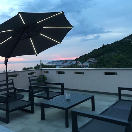 Apartmani Ivana Cres Bagian luar foto