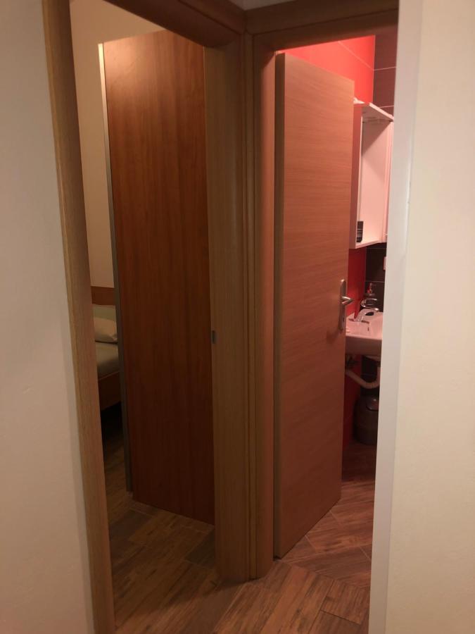 Apartmani Ivana Cres Bagian luar foto