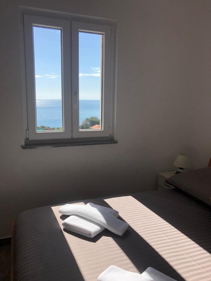 Apartmani Ivana Cres Bagian luar foto