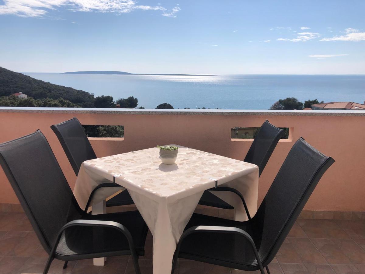 Apartmani Ivana Cres Bagian luar foto